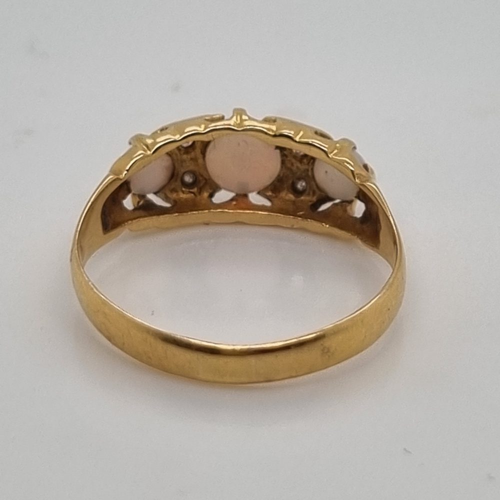 Antique Opal and Diamond Ring in 18ct Yellow Gold