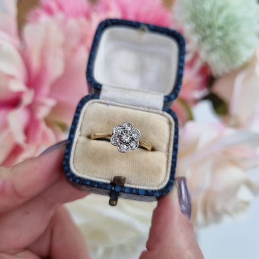 Vintage Art Deco Diamond Daisy Cluster Ring in 18ct Gold