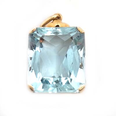 15ct Aquamarine Solitaire Pendant in Yellow Gold