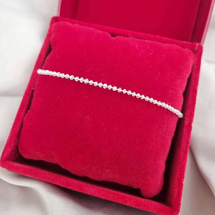 Pre Owned Solange Azagury Partridge, Briolette Diamond Bead Bracelet composed of 69 briolette faceted diamond rondels with smartie clasp