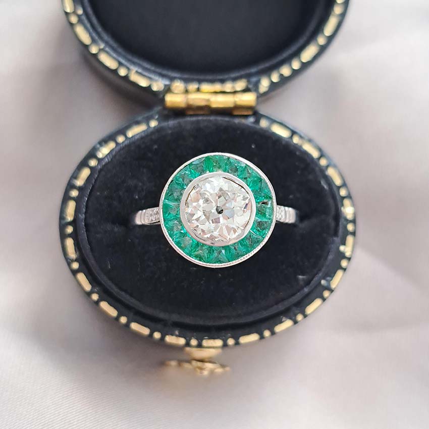 0.90ct Old Cut Diamond and Emerald Target Cluster Ring
