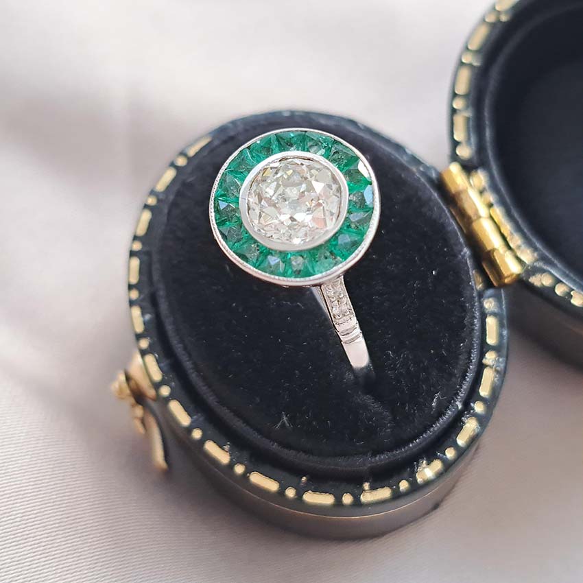 0.90ct Old Cut Diamond and Emerald Target Cluster Ring