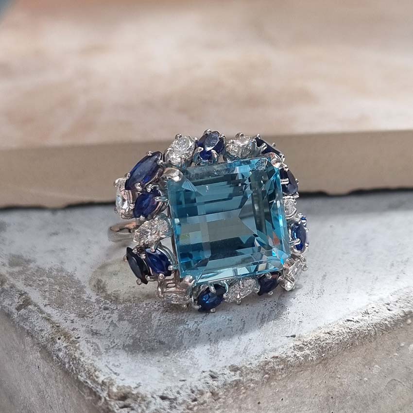 Vintage Large Aquamarine Sapphire and Diamond Cluster Cocktail Ring