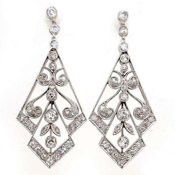 Decorative Late Edwardian Belle Epoque Art Deco Antique 2.2ct Old Cut Diamond Drop Earrings in Platinum, geometric openwork floral scrollwork design
