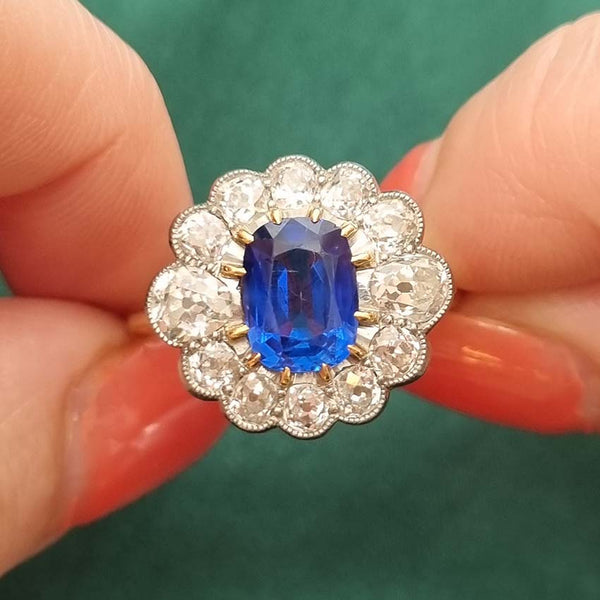 Art Deco Burma sapphire and diamond ring, oval shape cluster Royal blue 2ct Natural No Heat Vintage jewellery Fine gems