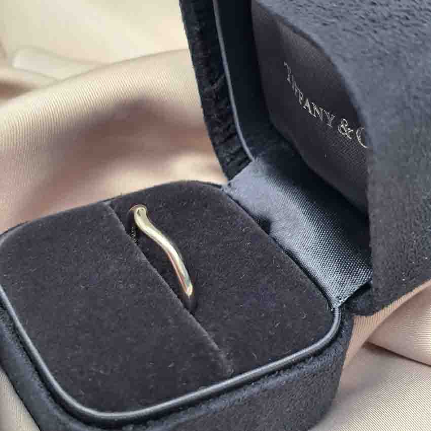 Tiffany and Co Platinum Wave Wedding Band by Elsa Peretti