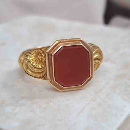 Antique Russian Large Size Mens Ring in 14 Carat Yellow gold With Carnelian