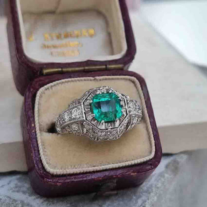 Art Deco Antique Colombian Emerald and Diamond Ring