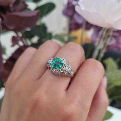 Art Deco Antique Colombian Emerald and Diamond Ring