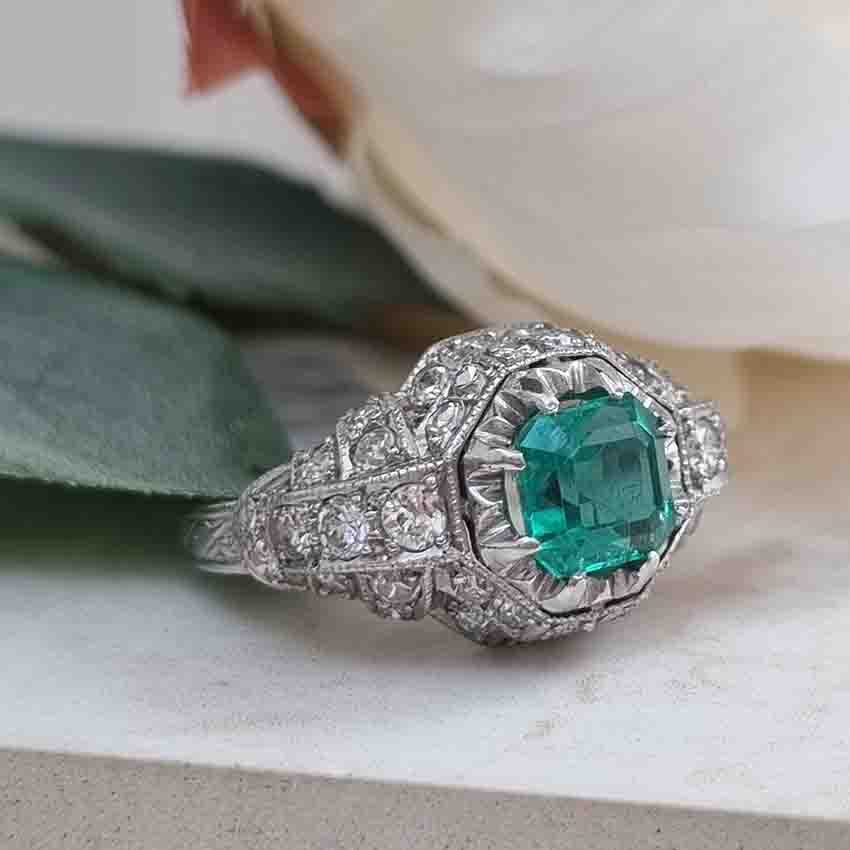 Art Deco Antique Colombian Emerald and Diamond Ring
