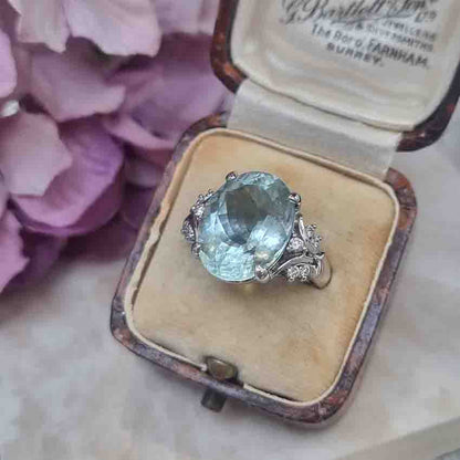 8.58ct Oval Aquamarine Solitaire Ring with Diamond Shoulders