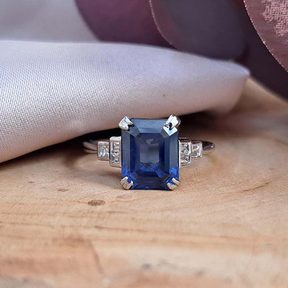 Art Deco 3.50ct Emerald Cut Sapphire Solitaire Engagement Ring with Baguette Diamonds