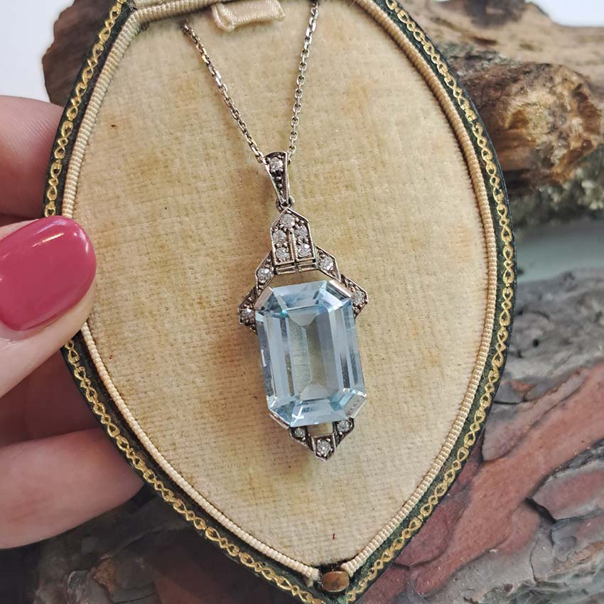 Art Deco Aquamarine and Diamond Pendant