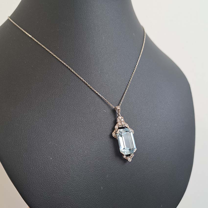 Art Deco Aquamarine and Diamond Pendant