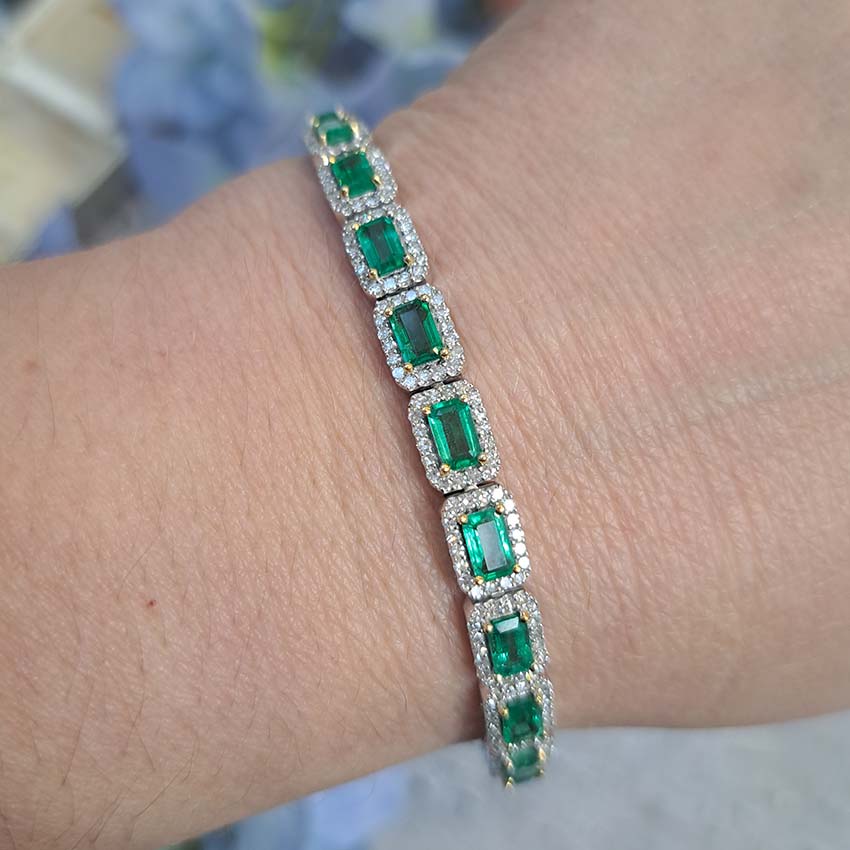 Modern 6.30ct Emerald and Diamond Cluster Line Bracelet