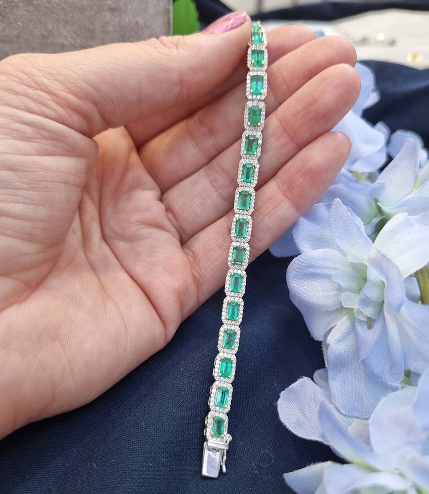 Modern 6.30ct Emerald and Diamond Cluster Line Bracelet