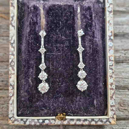 Preloved 1.50ct Diamond Graduated Drop Earrings in 18ct White Gold