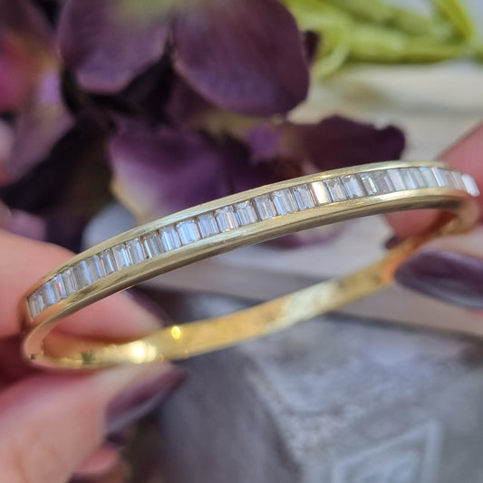 Vintage Baguette Diamond Bangle Bracelet in Yellow Gold