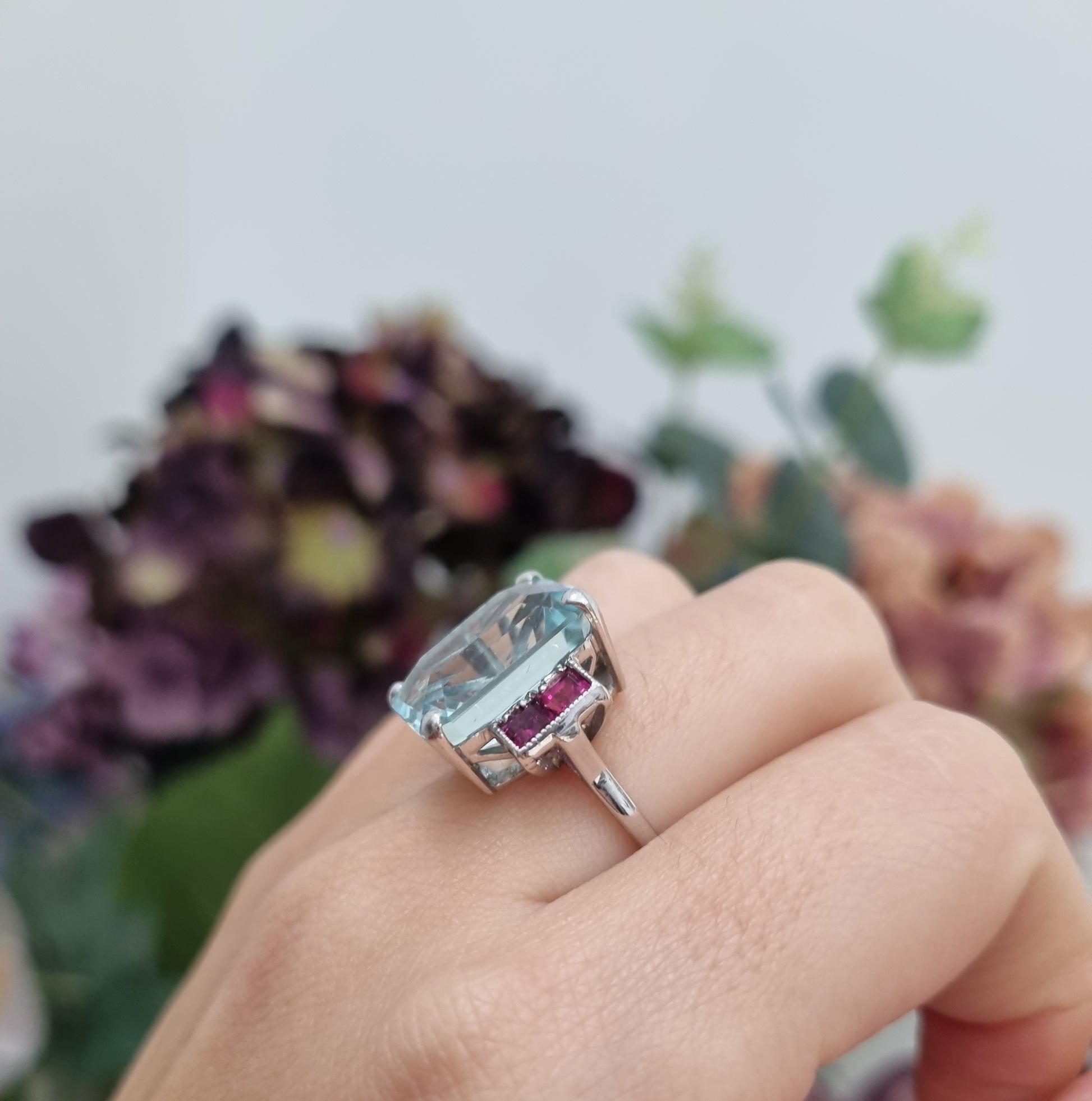 Vintage Retro 1940s Aquamarine and Ruby Cocktail Ring