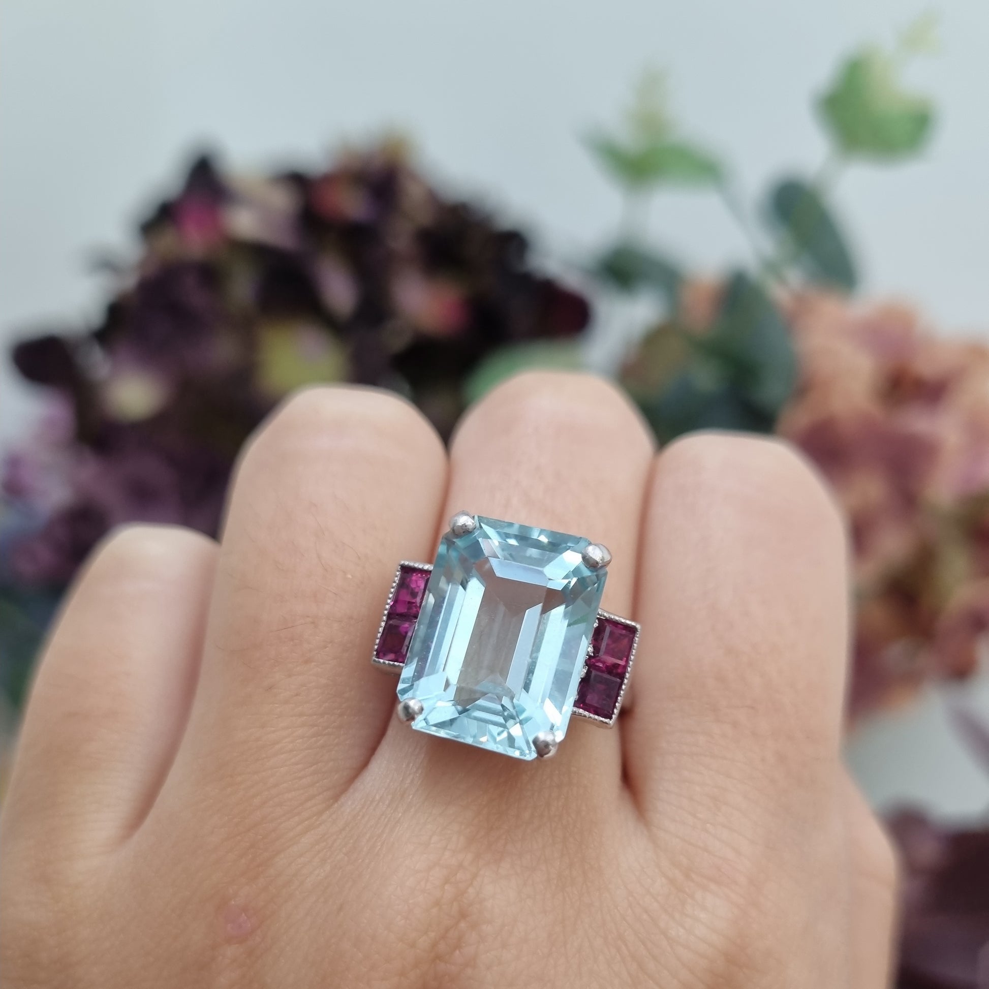Vintage Retro 1940s Aquamarine and Ruby Cocktail Ring