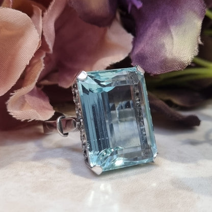 Art Deco 23cts Aquamarine Cocktail Ring in Platinum