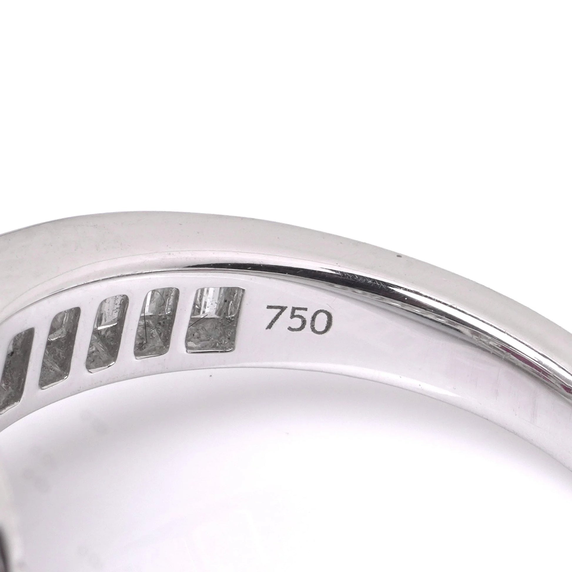 18 Carat White Gold Sugarloaf Ruby And Diamond Ring