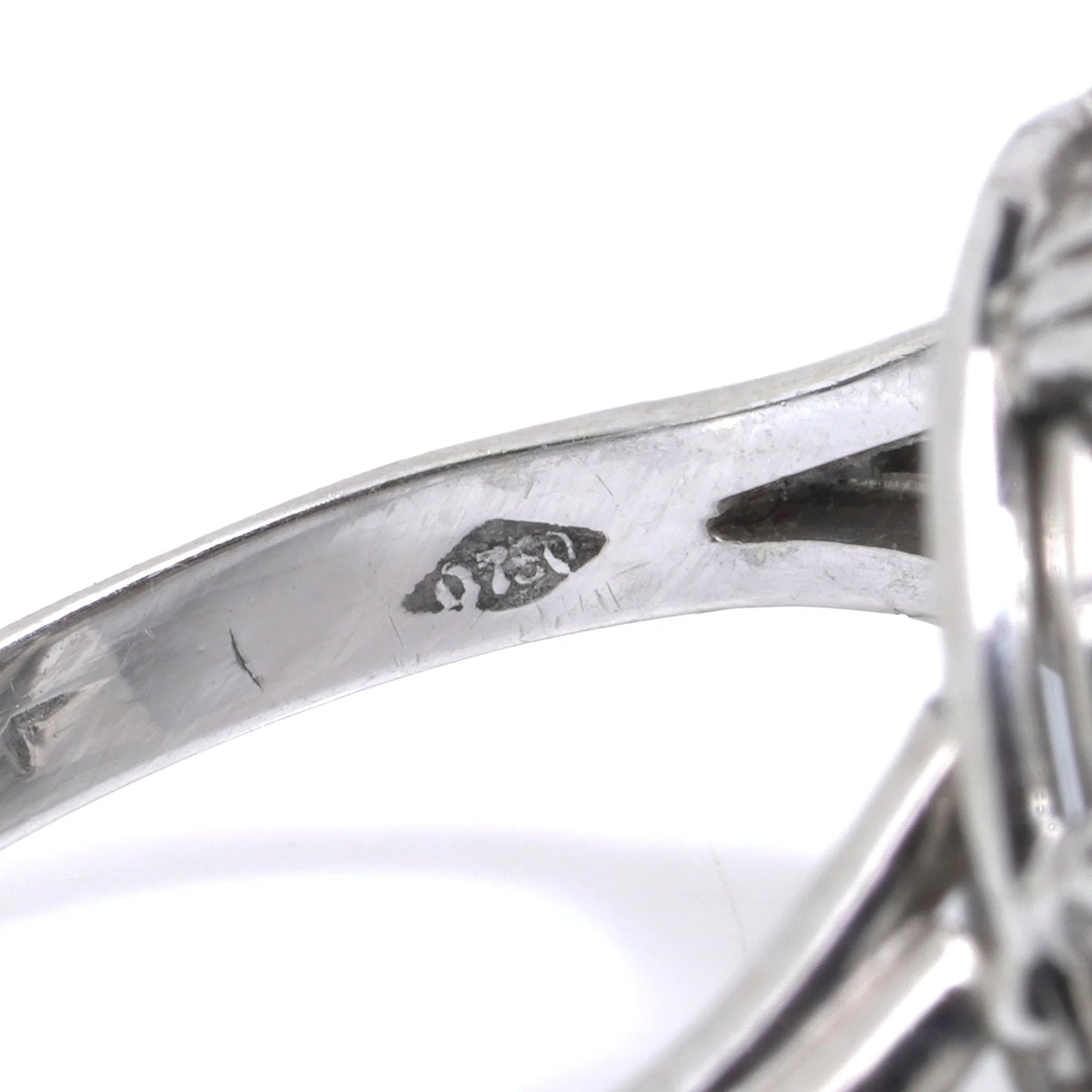 Art Deco 18 Carat Gold South Sea Cultured Pearl And Diamond Ring