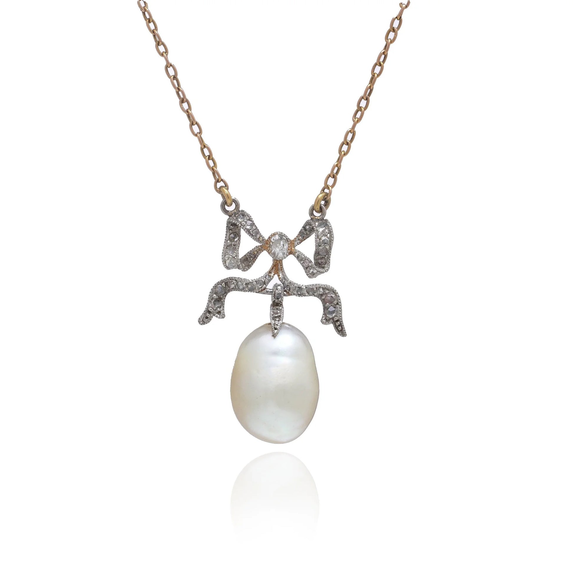 Edwardian 18 Carat Gold South Sea Pearl And Diamond Necklace