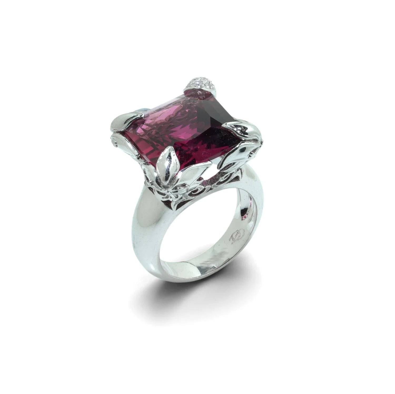 Carrera y Carrera 18 Carat White Gold Pink Tourmaline Cocktail Ring