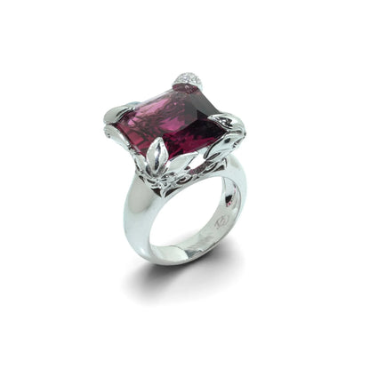 Carrera y Carrera 18 Carat White Gold Pink Tourmaline Cocktail Ring