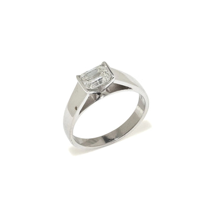 18 ct White Gold Emerald Cut Diamond Engagement Ring