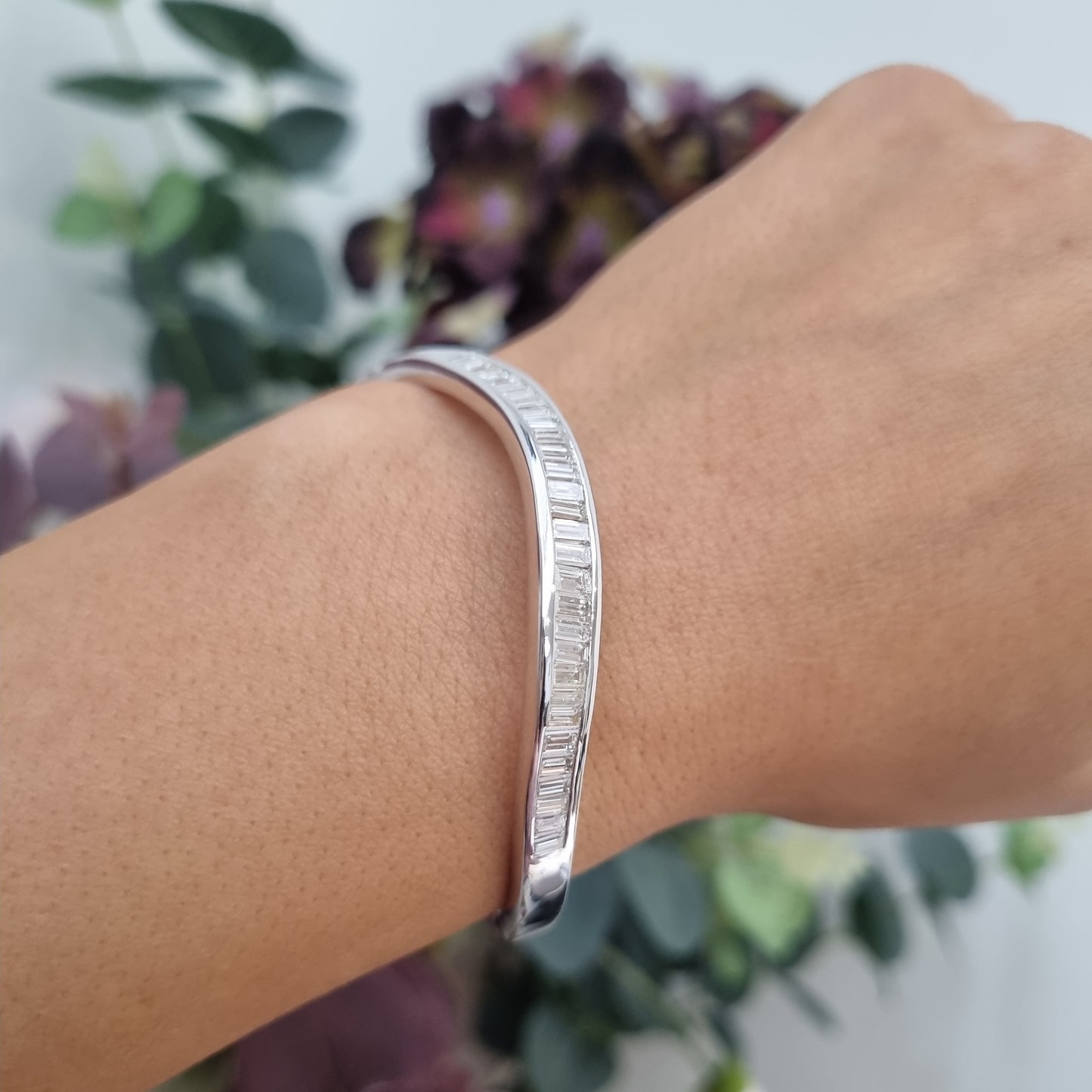 1.80ct Baguette Cut Diamond Set White Gold Bangle Bracelet