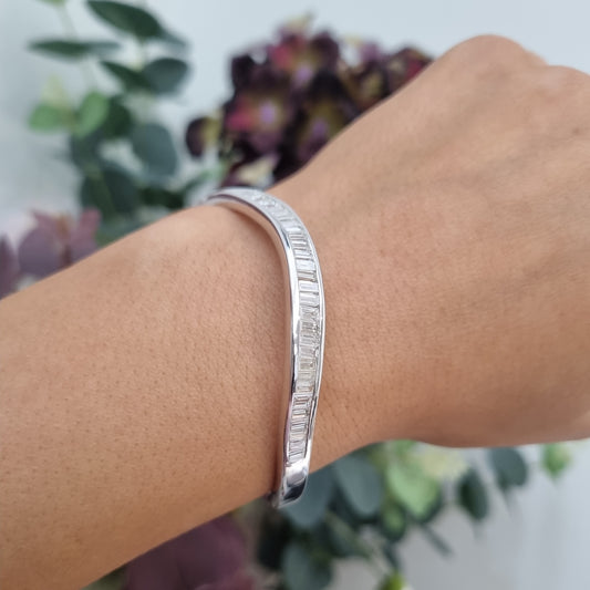 1.80ct Baguette Cut Diamond Set White Gold Bangle Bracelet