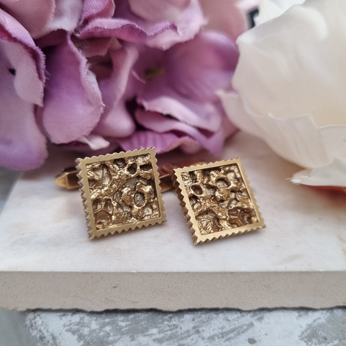 Vintage Kutchinsky 9ct Yellow Gold Square Cufflinks