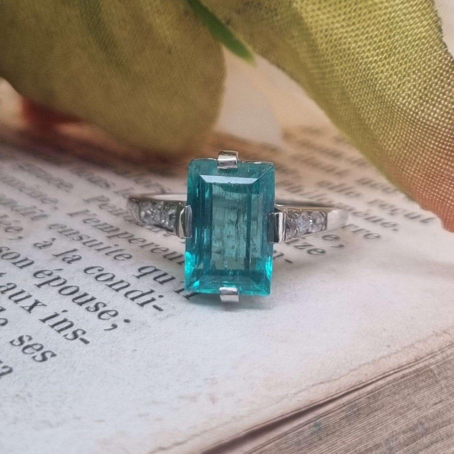 Art Deco 2.3ct Colombian Emerald Solitaire Engagement Ring, Diamond Shoulders, Platinum