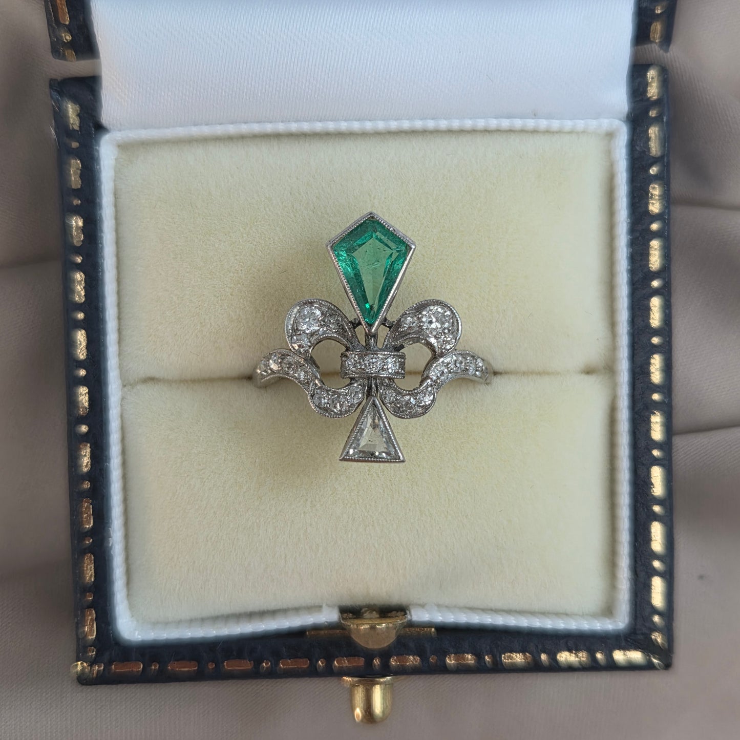 Belle Epoque Emerald and Diamond Fleur de Lis Ring