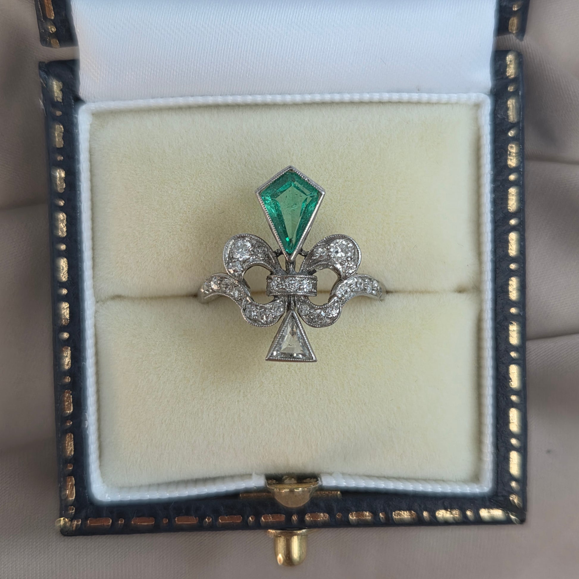 Belle Epoque Emerald and Diamond Fleur de Lis Ring