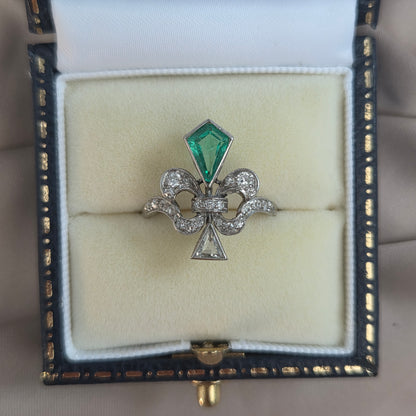 Belle Epoque Emerald and Diamond Fleur de Lis Ring