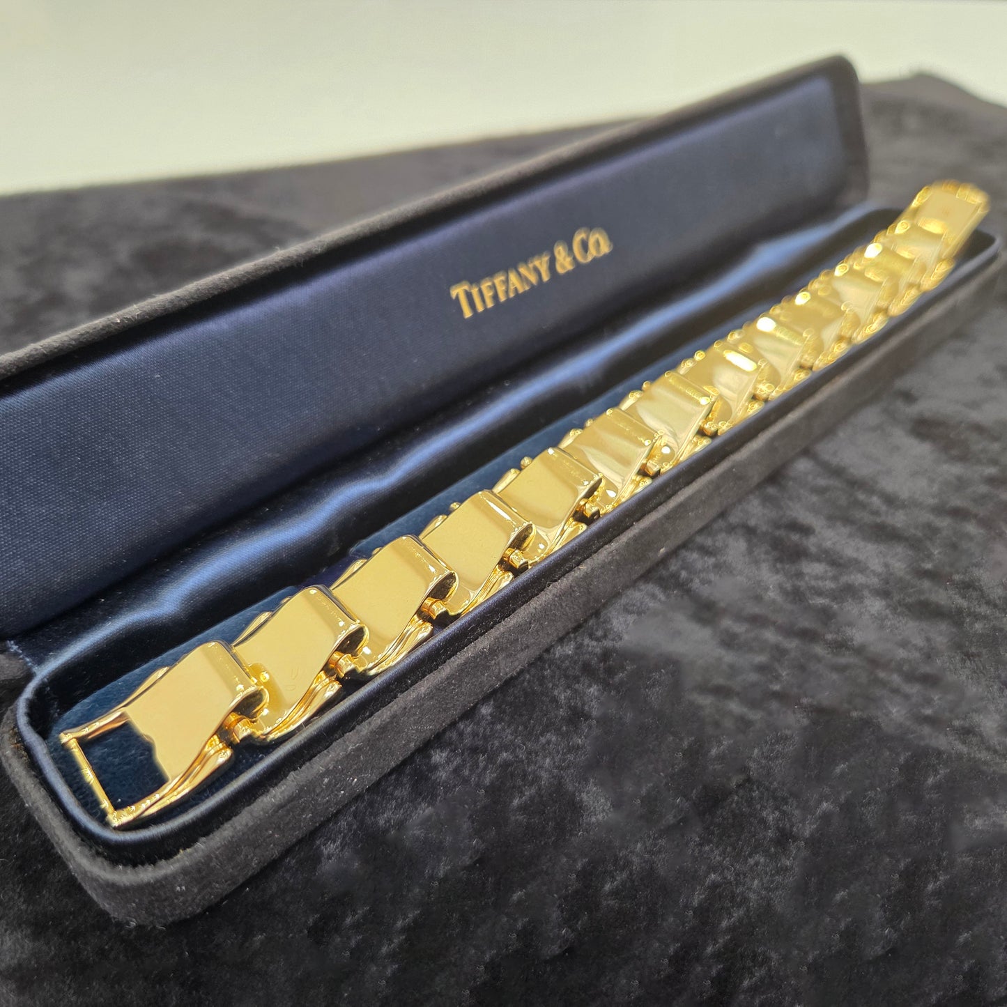 Tiffany & Co. 14 Carat Yellow Gold Bracelet with Sapphire, Circa 1970