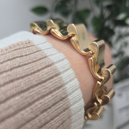 Tiffany & Co. 14 Carat Yellow Gold Bracelet with Sapphire, Circa 1970