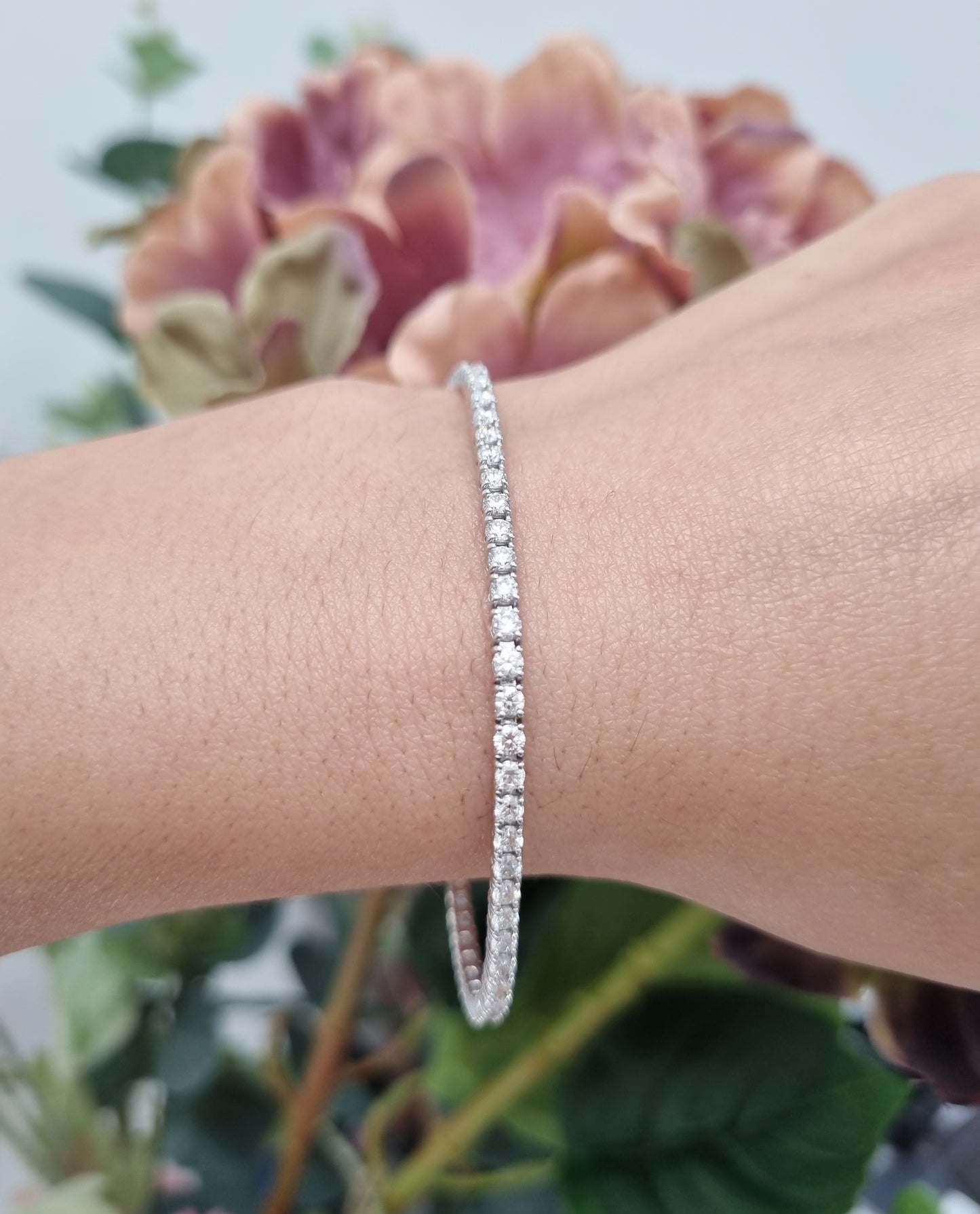 3ct Brilliant Cut Diamond Line Tennis Bracelet in 18ct White Gold