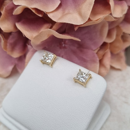 1.73ct Square Princess Cut Diamond Solitaire Stud Earrings in Yellow Gold
