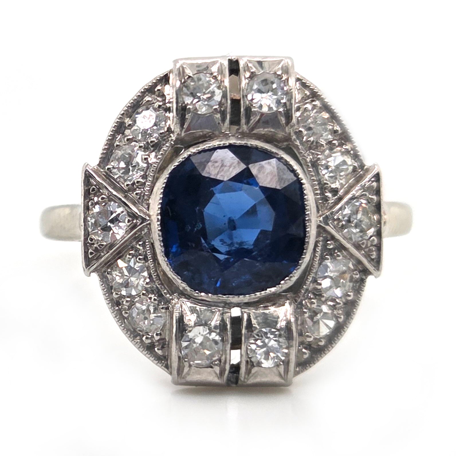 Antique Vintage Art Deco French 1.87ct Sapphire and Diamond Cluster Plaque Ring in Platinum