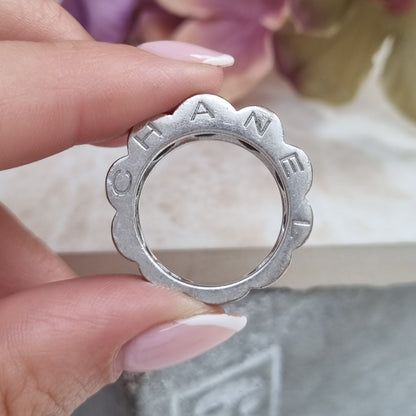 Vintage Chanel 18ct White Gold Ribbed Ring