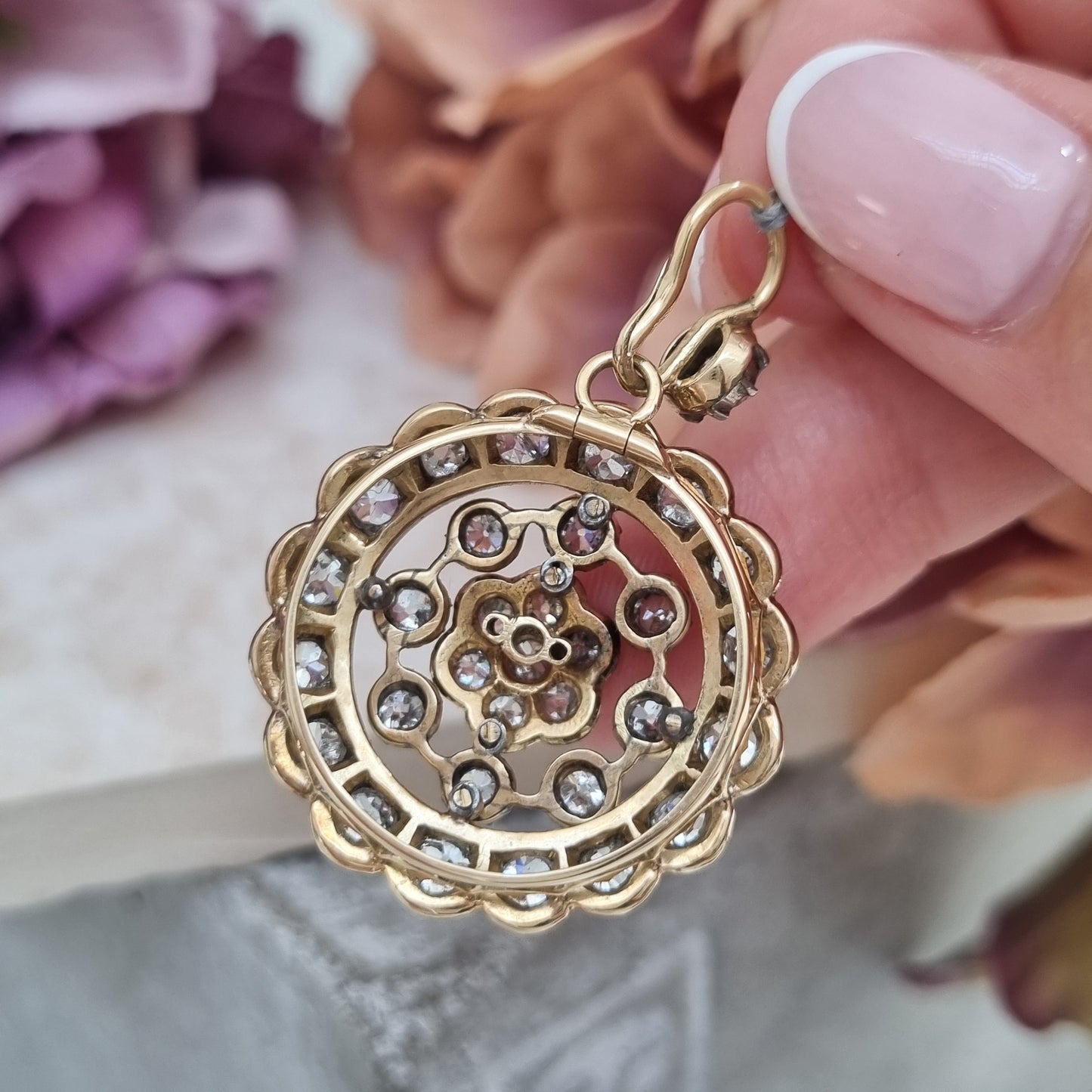Antique 3cts Old Cut Diamond Pendant come Brooch