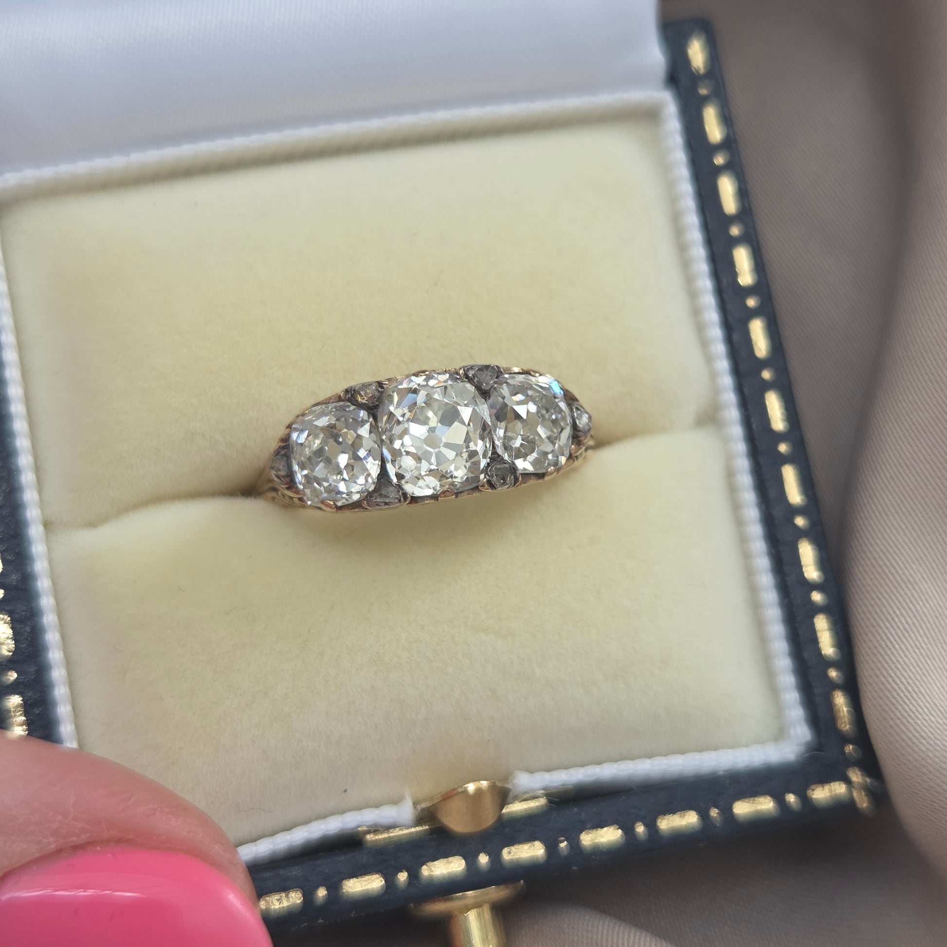 Antique 2.70ct Old Mine Cut Diamond Engagement Ring