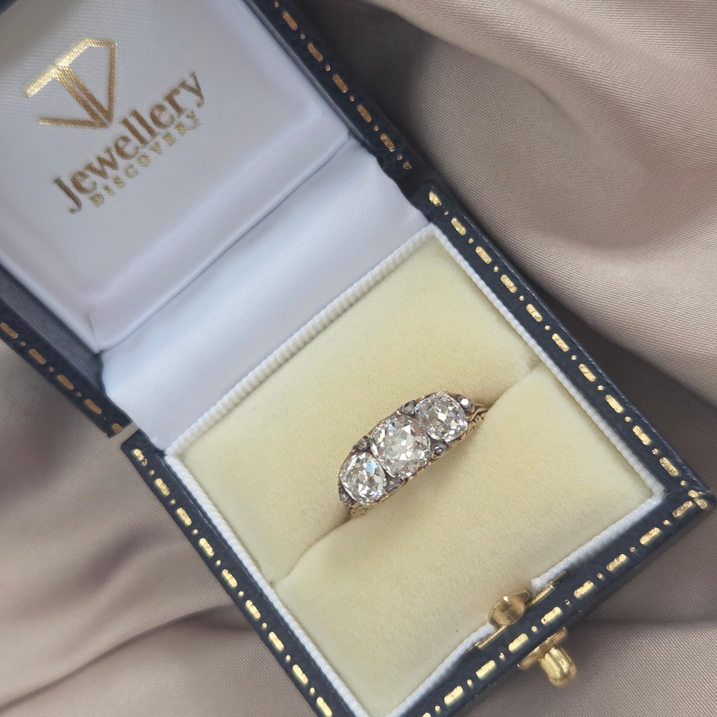 Antique 2.70ct Old Mine Cut Diamond Engagement Ring