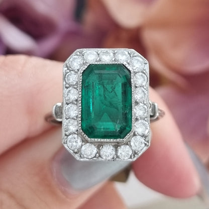 Vintage 2ct Colombian Emerald and Diamond Cluster Dress Ring