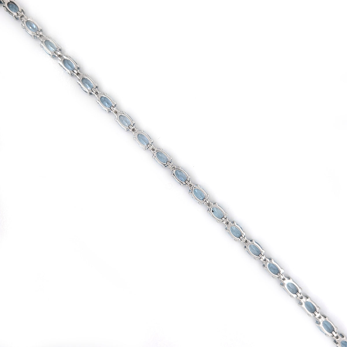 9.64ct Oval Aquamarine and Diamond Line Bracelet