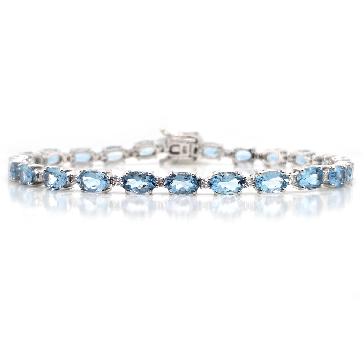 9.64ct Oval Aquamarine and Diamond Line Bracelet